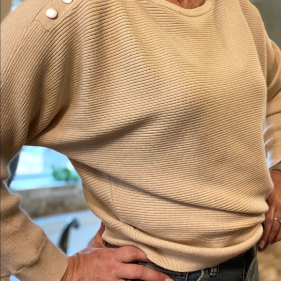 Sweater - Picture 2 of 5